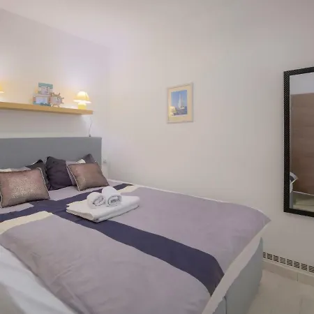 Nikas-1 Apartment *